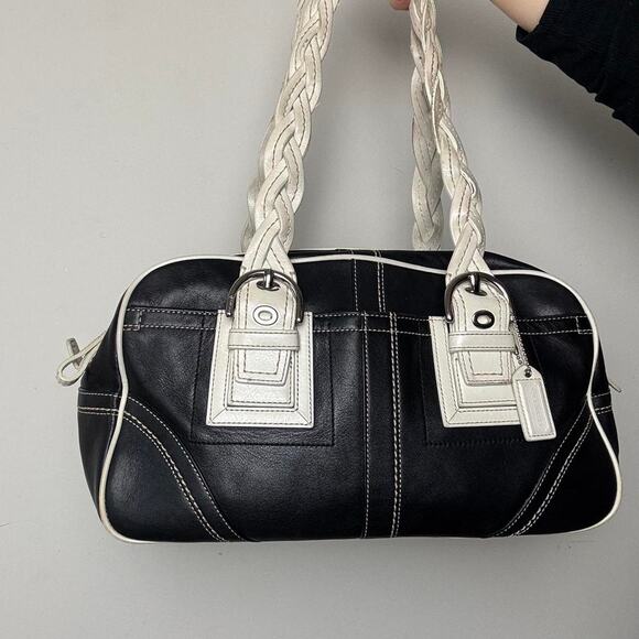Vintage Y2K Coach Soho Black and White Leather Shoulder Bag - Picture 2 of 6
